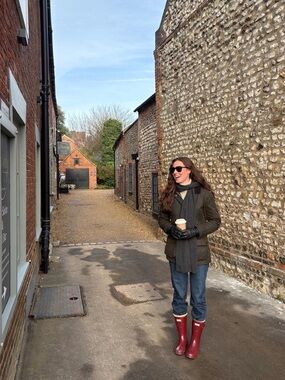 Meet your Posher, Delaney